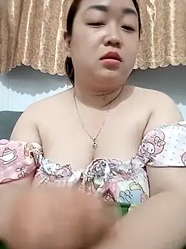 VyOanh2K online show from October 6, 2:58 pm