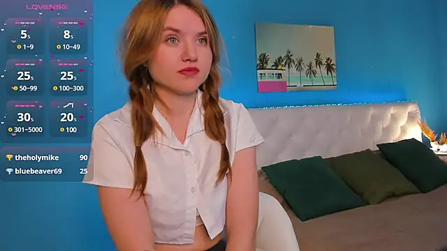 Eva  Lewis online show from February 7, 4:16 am