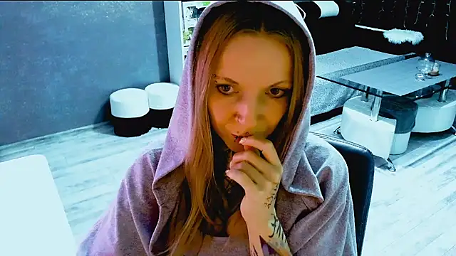 InesGold online show from October 17, 8:22 pm