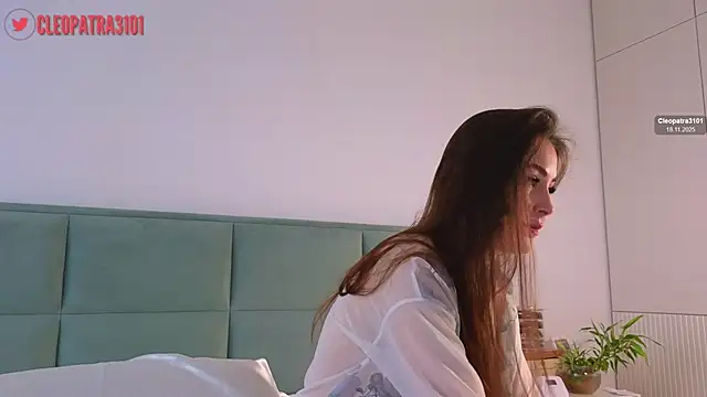 Snapshot of Cleopatra3101 chatting on November 18, 9:47 am Cleopatra3101 online show from November 18, 9:47 am