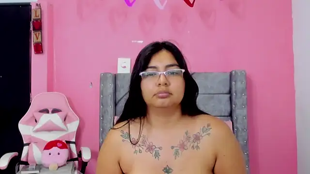 LaylaHolmes online show from March 21, 7:28 pm