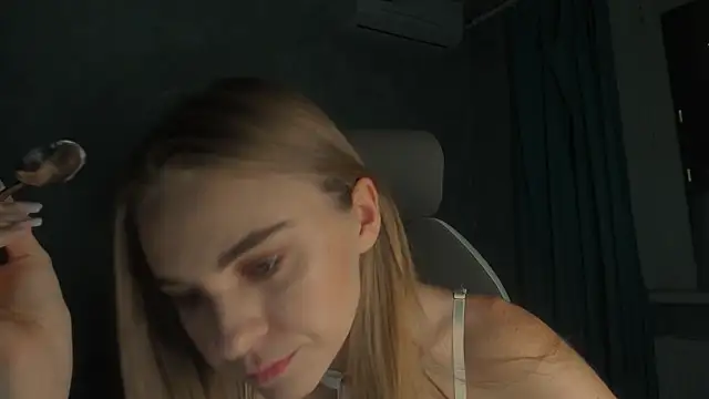 GraceTorrez online show from December 2, 4:46 pm