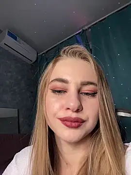 GraceTorrez online show from December 15, 7:51 pm