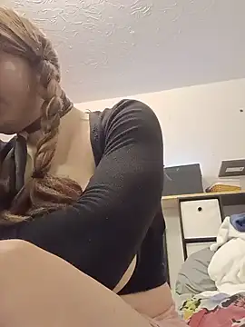 sissytrapdolly24 online show from July 20, 6:49 am