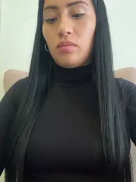 Snapshot of Sara_luna_ chatting on February 8, 5:05 pm Sara luna online show from February 8, 5:05 pm