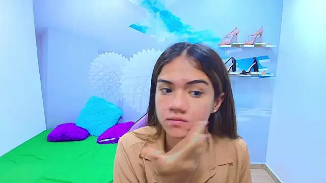 Snapshot of DEMI_LEED chatting on September 23, 12:30 pm DEMI LEED online show from September 23, 12:30 pm