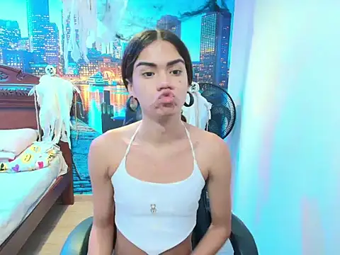 Snapshot of DEMI_LEED chatting on October 18, 11:33 am DEMI LEED online show from October 18, 11:33 am