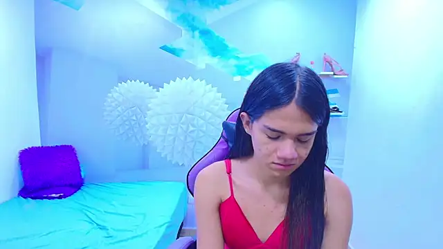 Snapshot of DEMI_LEED chatting on December 17, 1:50 pm DEMI LEED online show from December 17, 1:50 pm