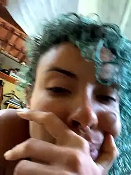 sammoura01 online show from March 25, 2:56 pm