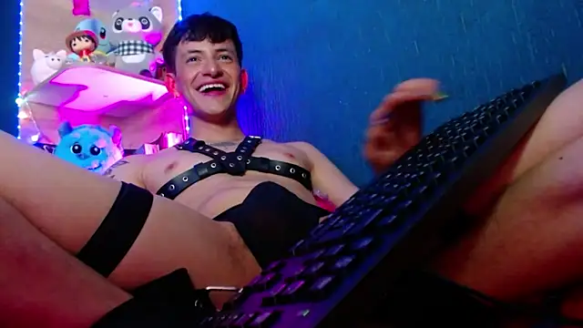 GabyThoms online show from December 3, 11:13 pm