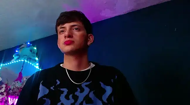GabyThoms online show from December 7, 5:59 am