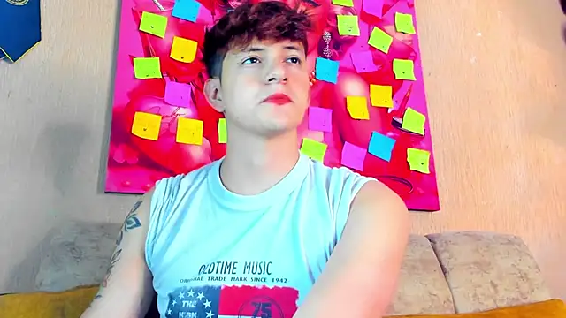 Snapshot of GabyThoms chatting on February 18, 8:16 pm GabyThoms online show from February 18, 8:16 pm