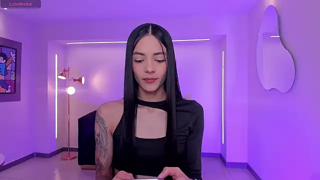 HannahJamesX online show from November 21, 7:01 pm