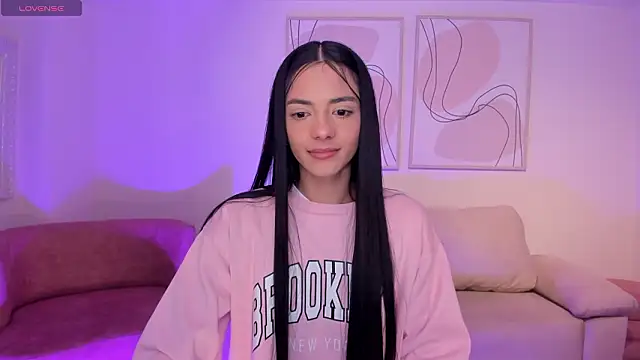 HannahJamesX online show from February 22, 11:42 am