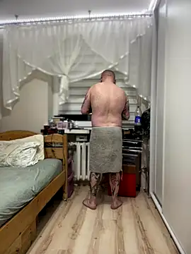 Snapshot of PierreNaked89 chatting on December 14, 8:13 pm PierreNaked89 online show from December 14, 8:13 pm