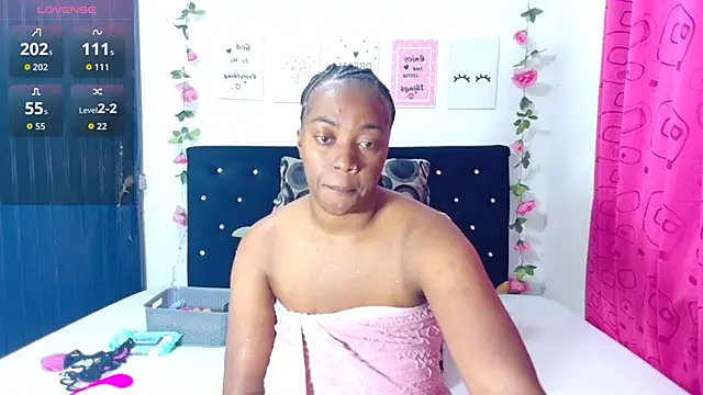 CiaraEbony online show from November 22, 1:04 am