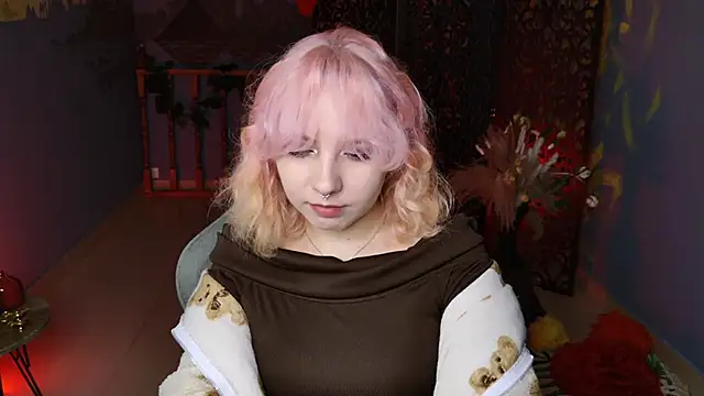 JasmineMilko online show from January 19, 5:05 am