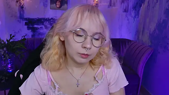 JasmineMilko online show from February 12, 5:05 am