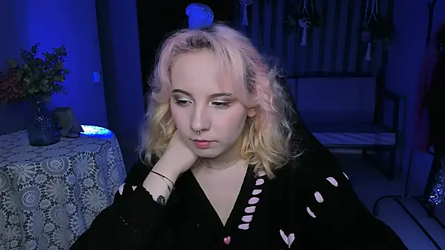 JasmineMilko online show from February 19, 5:05 am