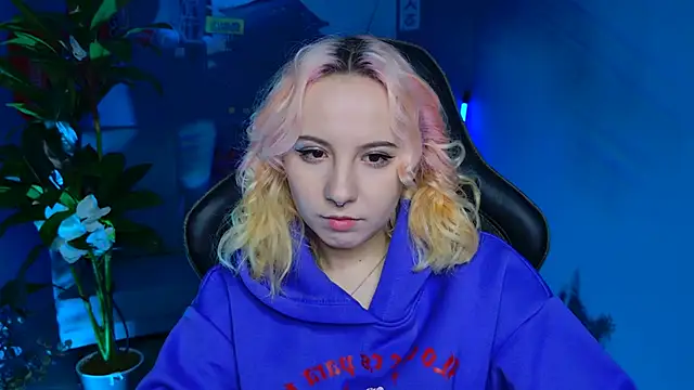 JasmineMilko online show from February 25, 5:08 am