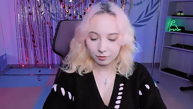 JasmineMilko online show from February 28, 8:09 am