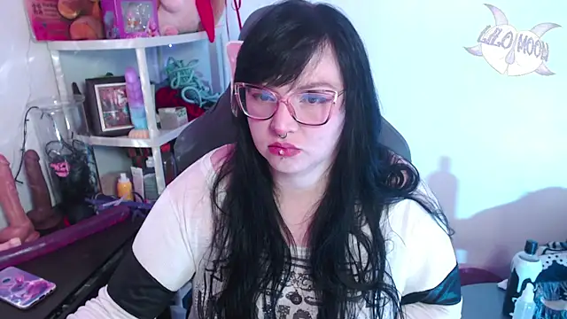 LiloMoon69 online show from December 4, 3:04 am