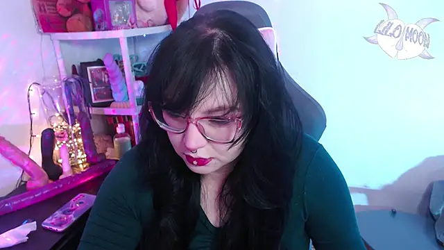 LiloMoon69 online show from December 14, 3:29 am