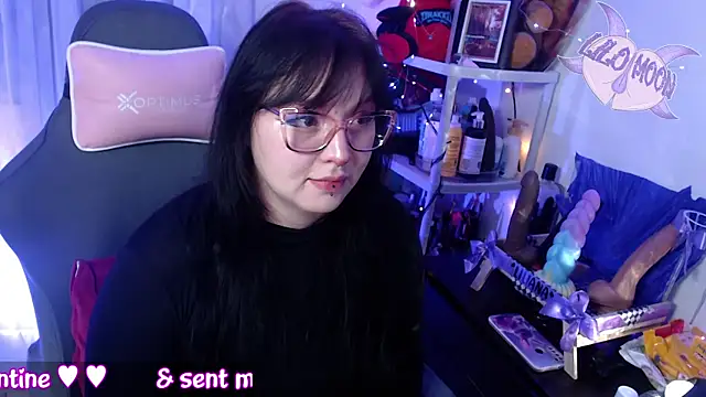 LiloMoon69 online show from February 14, 6:34 am