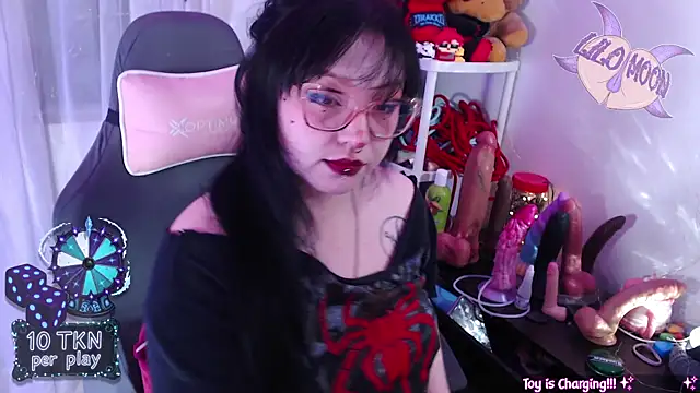 LiloMoon69 online show from January 19, 12:14 am