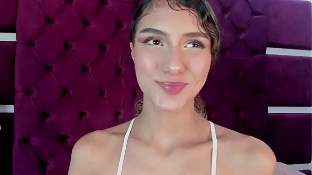 Snapshot of Daddysgirl1_ chatting on January 14, 8:52 am Daddysgirl1  online show from January 14, 8:52 am