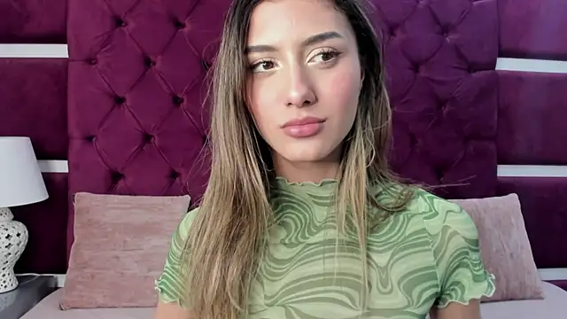 Snapshot of Daddysgirl1_ chatting on January 15, 6:12 am Daddysgirl1  online show from January 15, 6:12 am