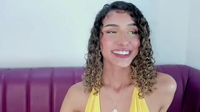 Snapshot of Daddysgirl1_ chatting on January 20, 5:26 am Daddysgirl1  online show from January 20, 5:26 am