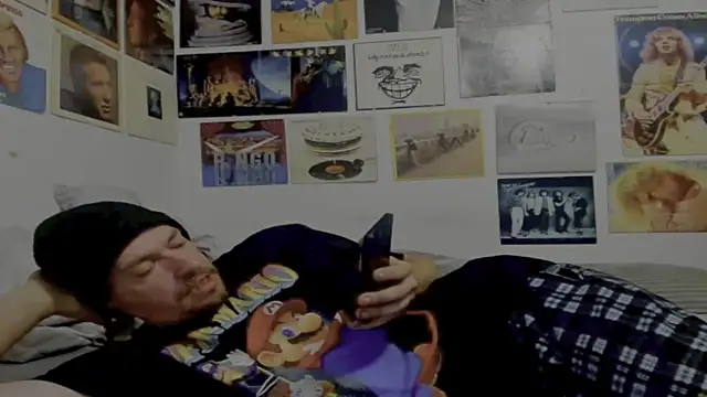 Snapshot of cloudyystar666 chatting on November 28, 6:05 am cloudyystar666 online show from November 28, 6:05 am