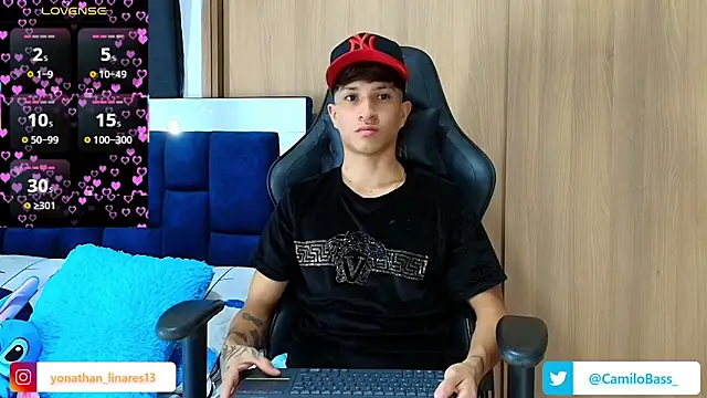  CamiloBass online show from February 13, 10:06 pm