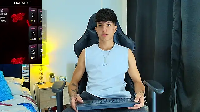  CamiloBass online show from June 24, 1:04 am