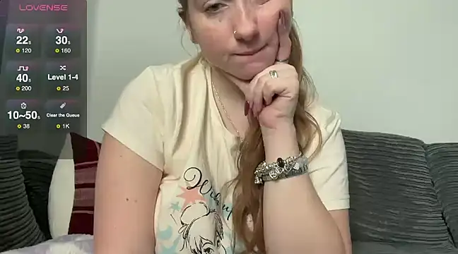 lilsbabyxo online show from December 2, 9:45 am