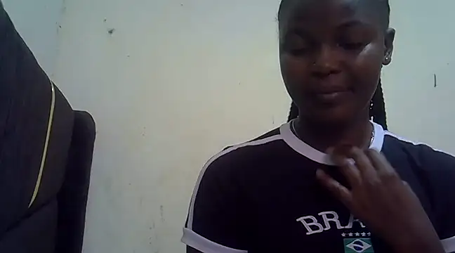 pretty vivy online show from March 3, 1:20 pm