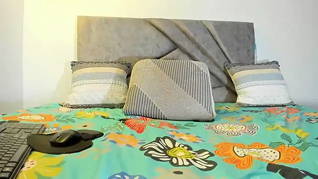 Snapshot of Deliciouscocoa chatting on February 18, 11:01 pm Deliciouscocoa online show from February 18, 11:01 pm