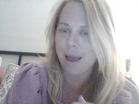 burrkitty online show from November 18, 6:07 am