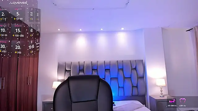 Snapshot of amelie_jhons chatting on January 8, 9:50 pm amelie jhons online show from January 8, 9:50 pm