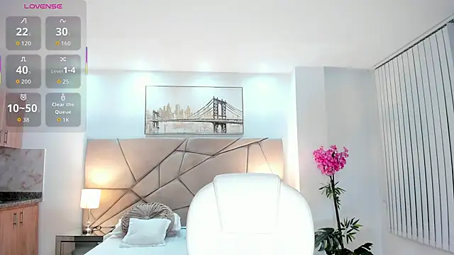 Snapshot of amelie_jhons chatting on February 5, 11:31 pm amelie jhons online show from February 5, 11:31 pm