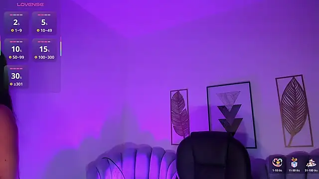 Snapshot of amelie_jhons chatting on March 10, 11:43 pm amelie jhons online show from March 10, 11:43 pm