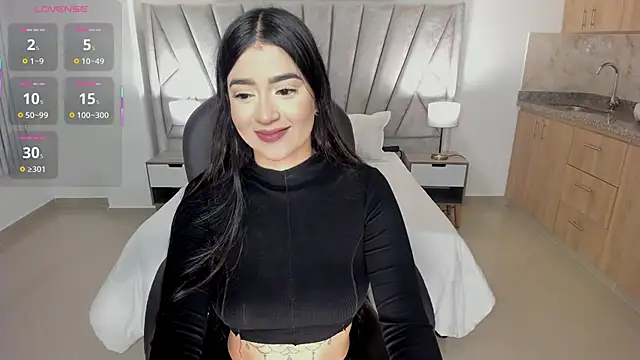 Snapshot of amelie_jhons chatting on March 25, 12:38 am amelie jhons online show from March 25, 12:38 am