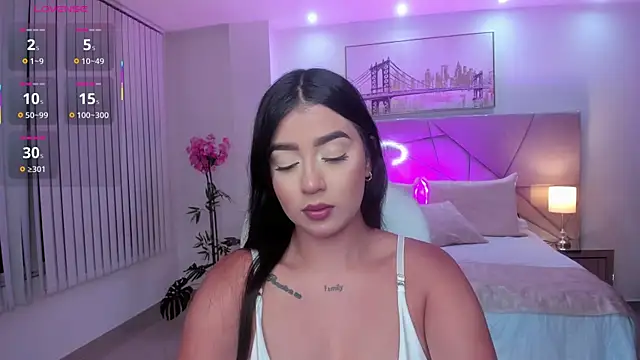 amelie jhons online show from May 3, 3:34 am