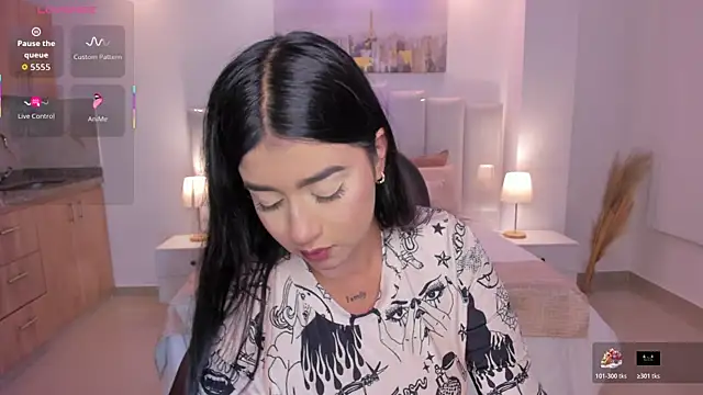 amelie jhons online show from May 10, 1:55 am