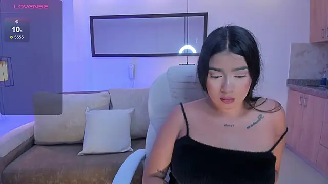 amelie jhons online show from July 28, 2:18 am