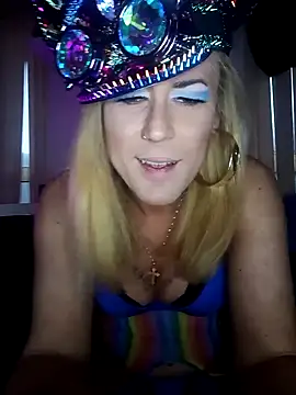 Snapshot of Connie_Pepper chatting on January 1, 8:24 am Connie Pepper online show from January 1, 8:24 am