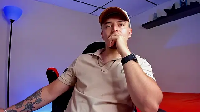 Snapshot of james_connor2 chatting on October 2, 6:37 pm james connor2 online show from October 2, 6:37 pm