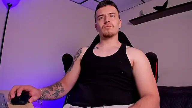 Snapshot of james_connor2 chatting on November 27, 7:38 pm james connor2 online show from November 27, 7:38 pm