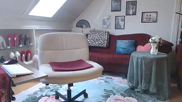 GinaBlonde online show from March 14, 12:43 pm